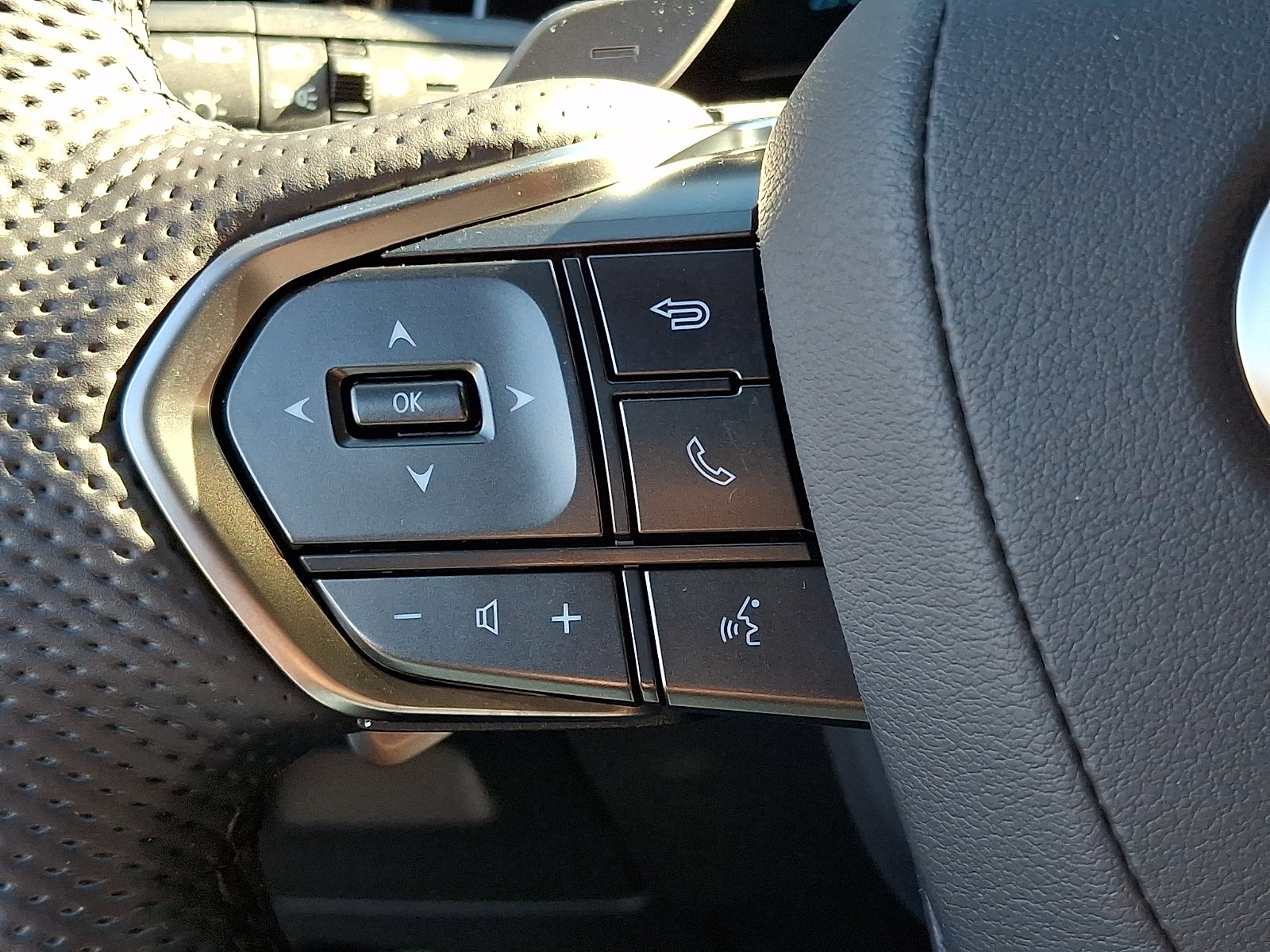 Certified 2024 Lexus TX 500h AWD w/ Technology Package image 21