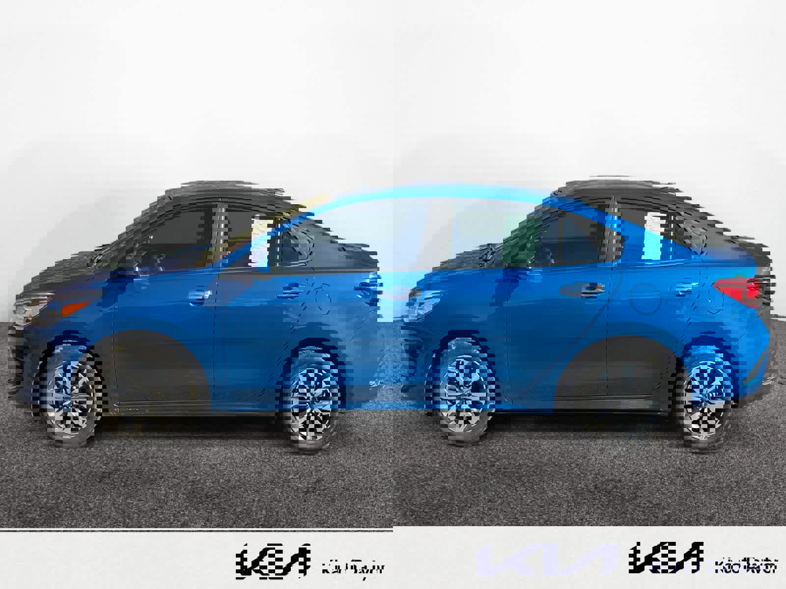 Used 2023 Kia Rio S w/ Technology Package image 2