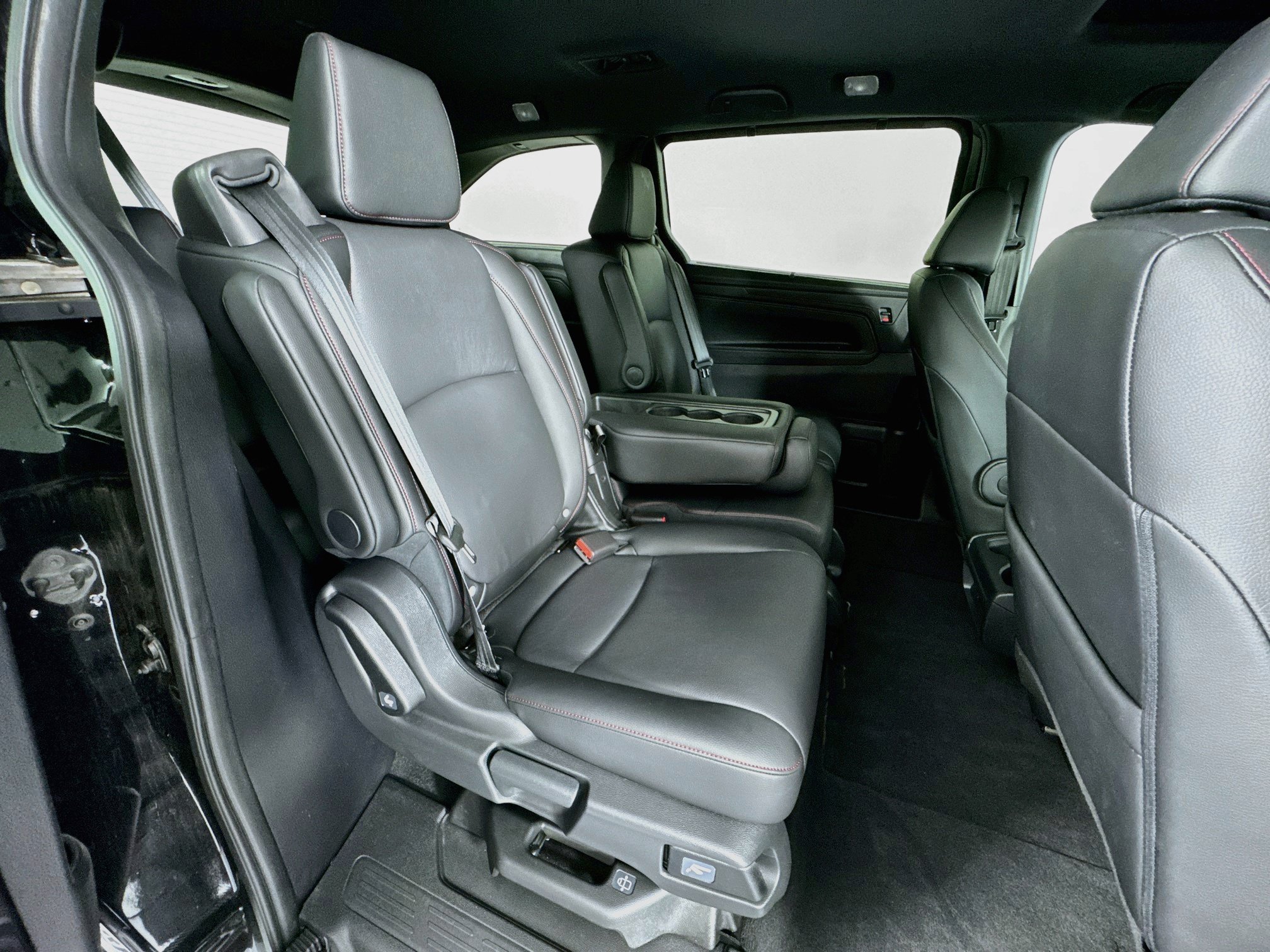 Certified 2025 Honda Odyssey Sport-L image 28