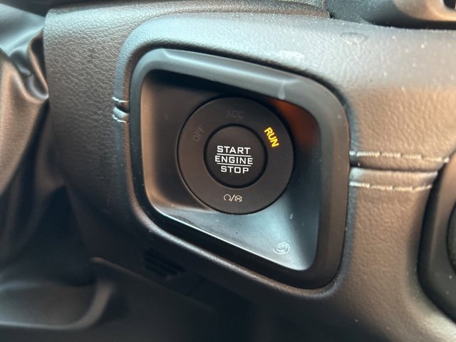 Used 2024 Jeep Gladiator Mojave w/ Convenience Group image 26