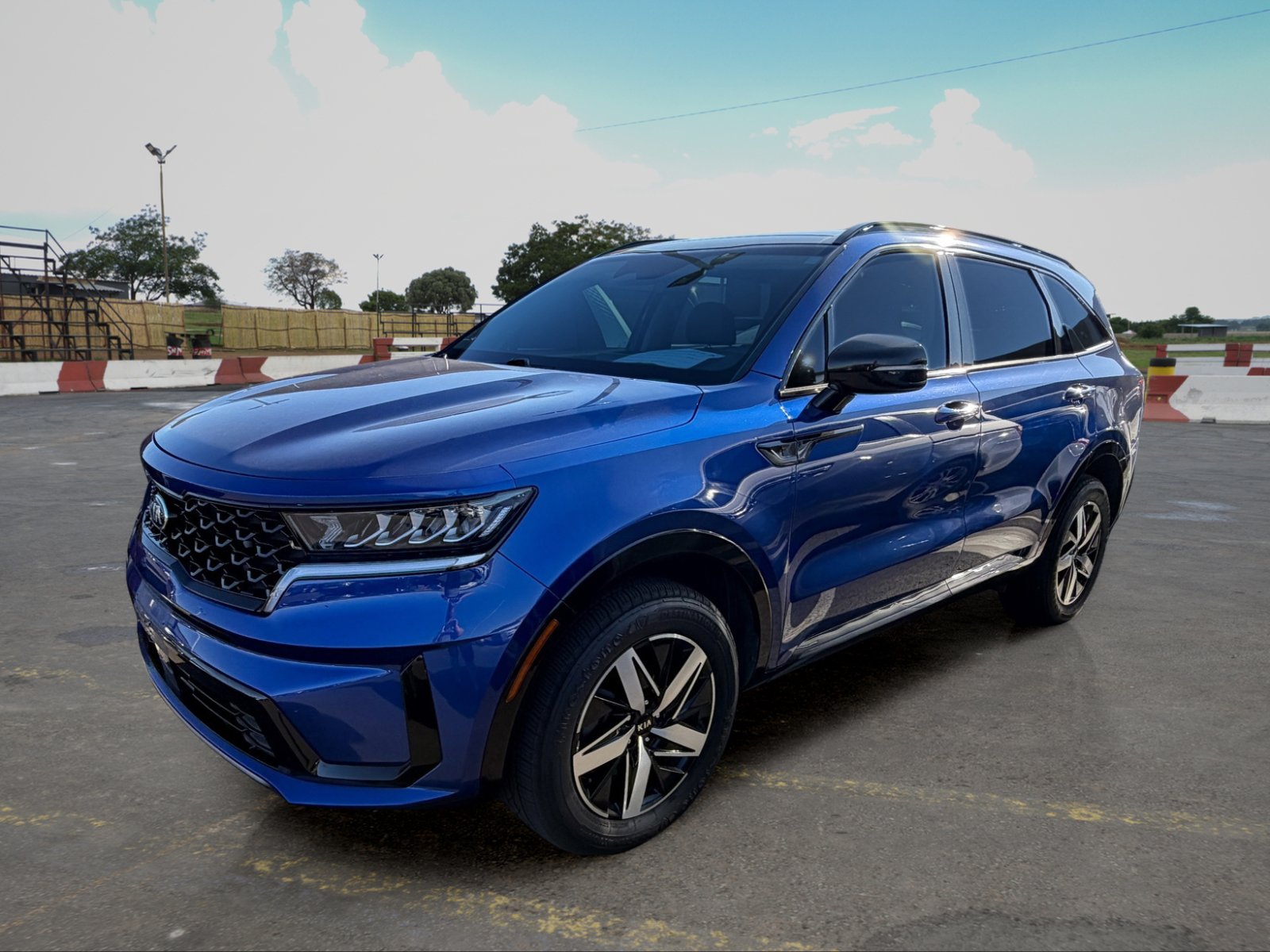 Certified 2021 Kia Sorento EX w/ Panoramic Sunroof Package AWD/4WD image 5