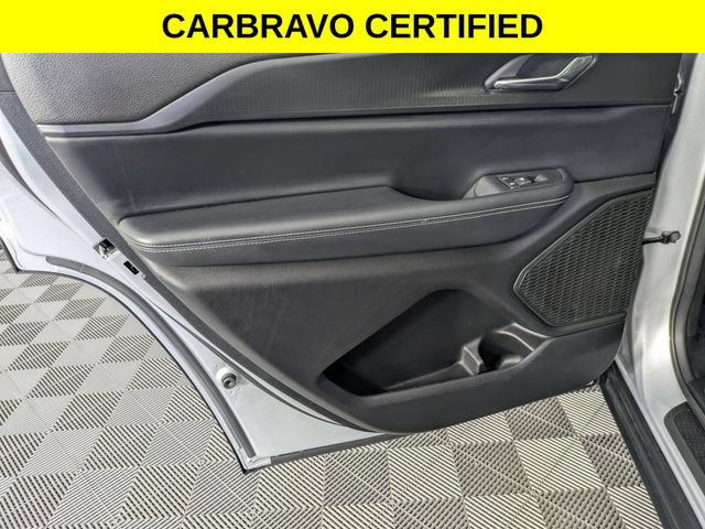 Used 2024 Jeep Grand Cherokee L Altitude RWD image 23