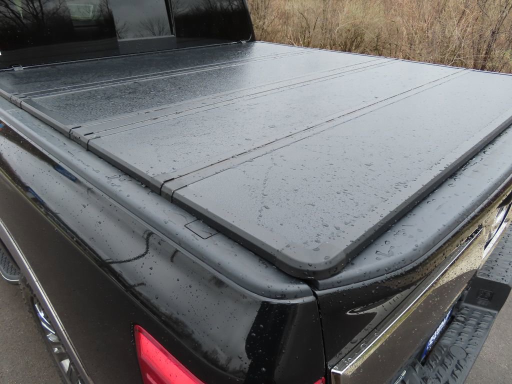 Used 2018 Nissan Titan Platinum Reserve image 15