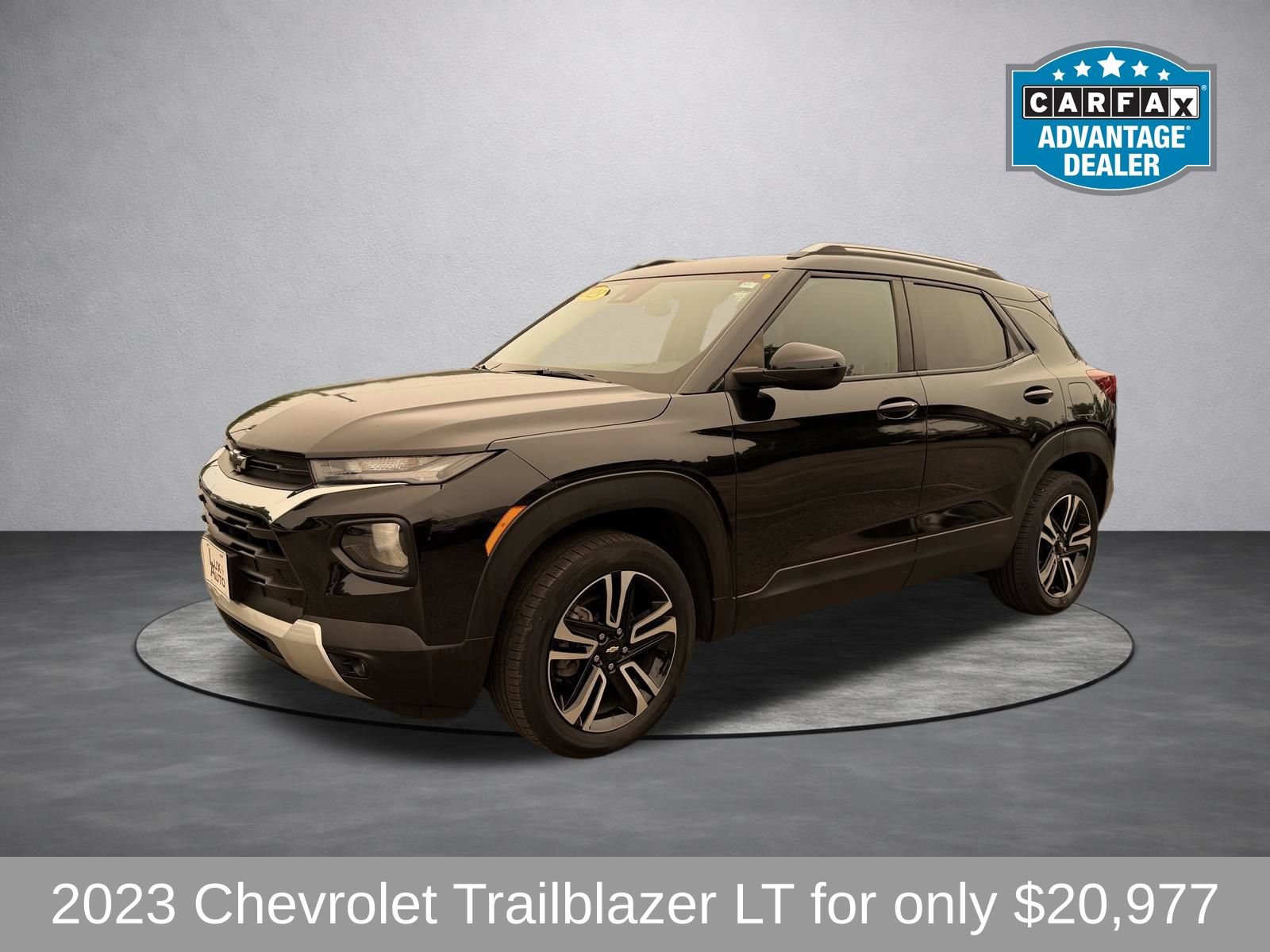 Used 2023 Chevrolet TrailBlazer LT w/ Convenience Package AWD/4WD image 4