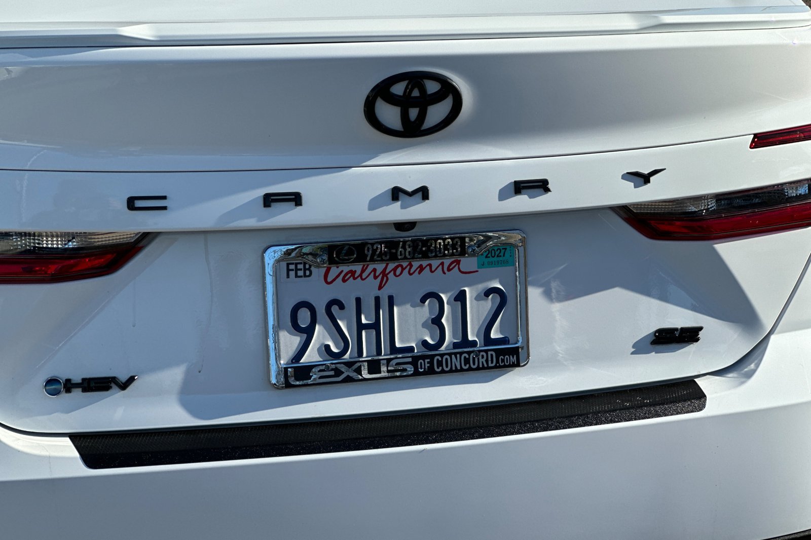Used 2025 Toyota Camry SE FWD image 21