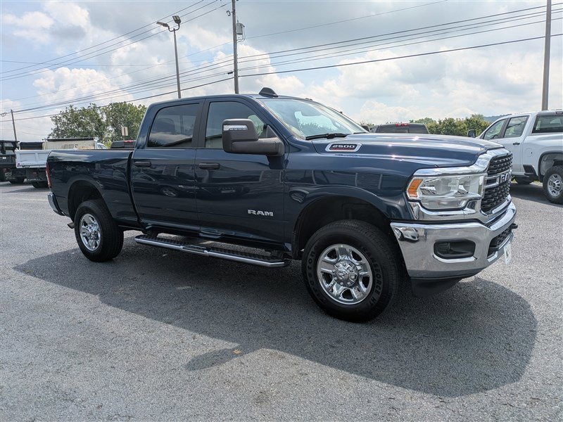 Used 2024 RAM 2500 Big Horn w/ Bed Utility Group image 8