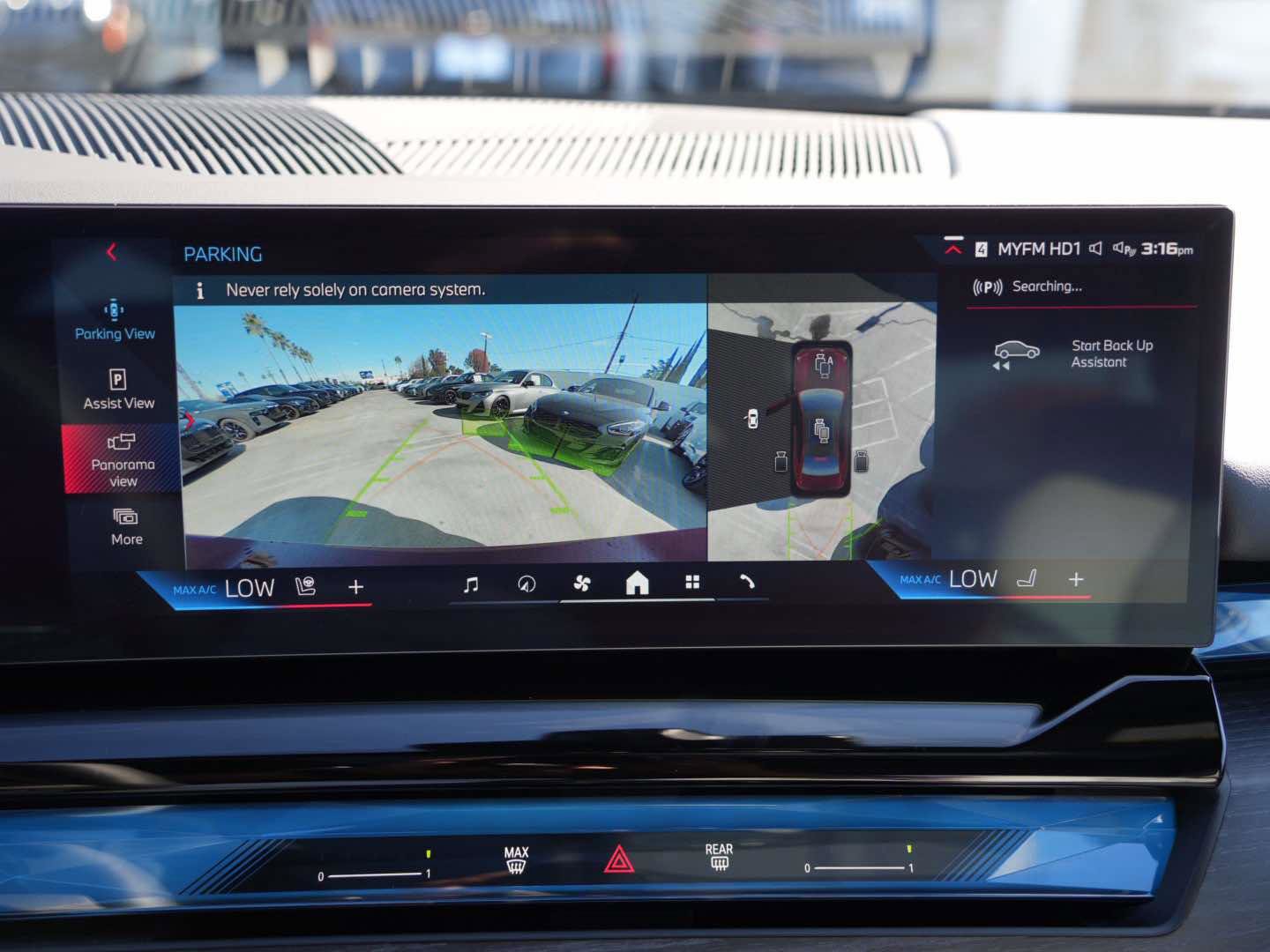 Used 2025 BMW i5 M60 w/ Dynamic Handling Package image 22