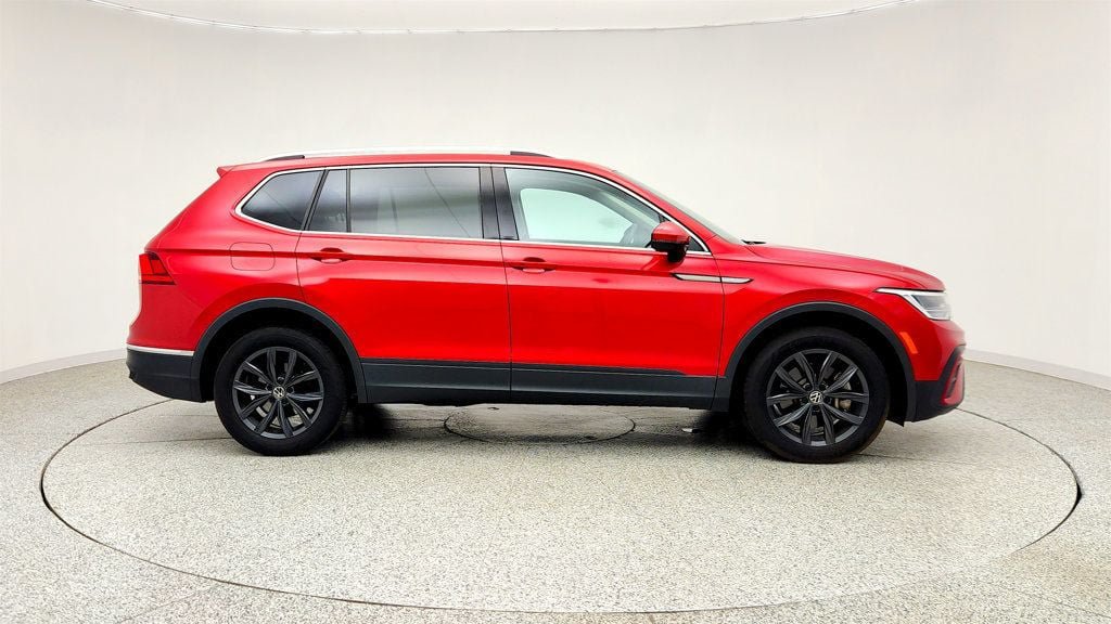 Used 2022 Volkswagen Tiguan SE AWD/4WD image 4