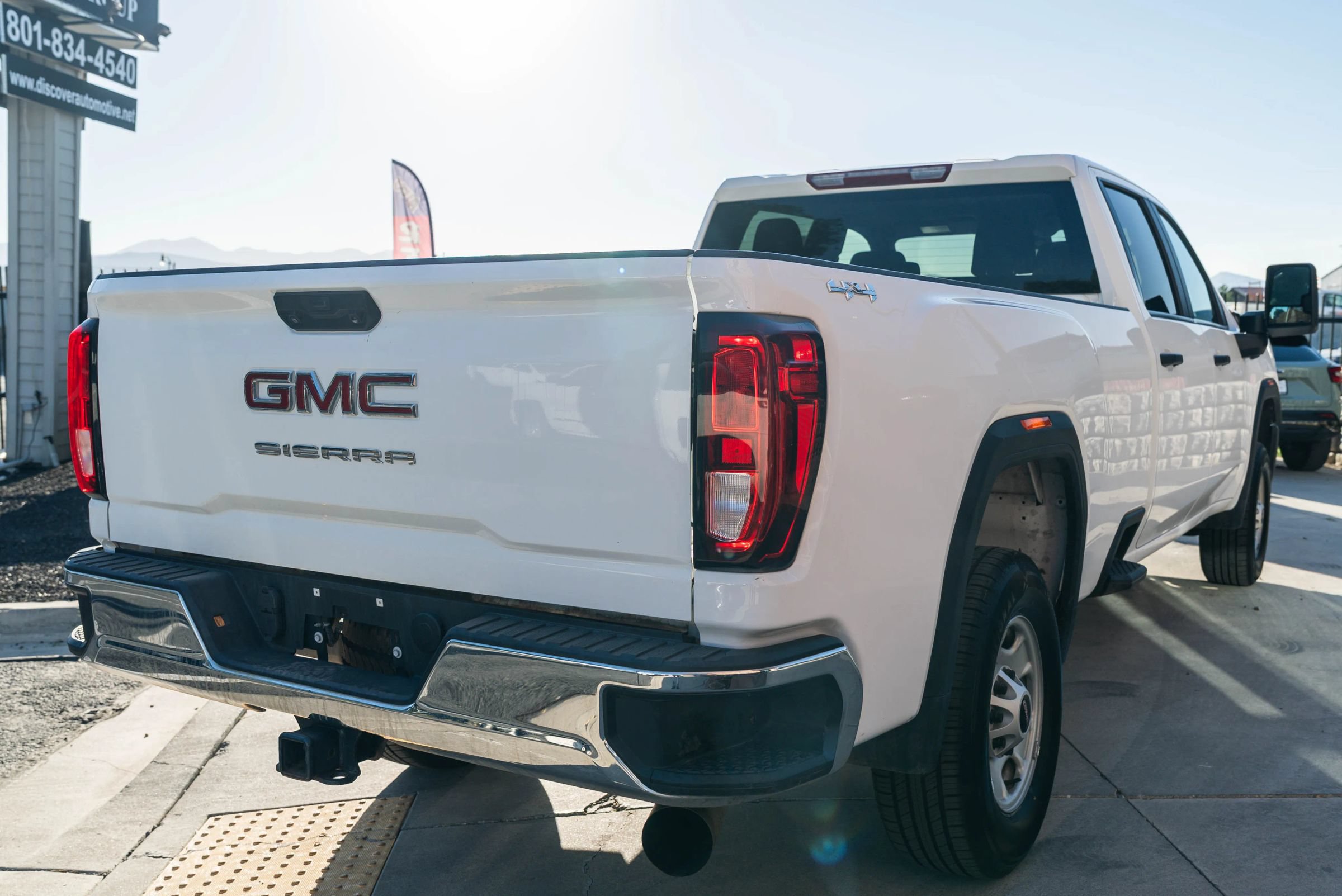 Used 2024 GMC Sierra 2500 Pro w/ Convenience Package AWD/4WD image 8
