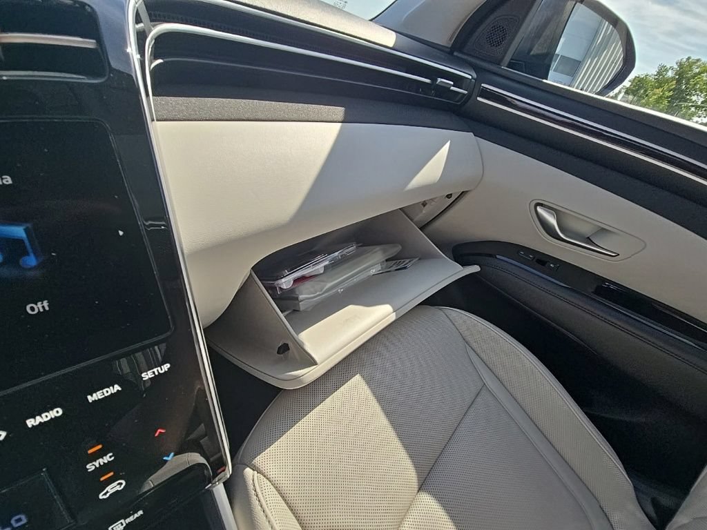 Used 2023 Hyundai Tucson Limited AWD/4WD image 23