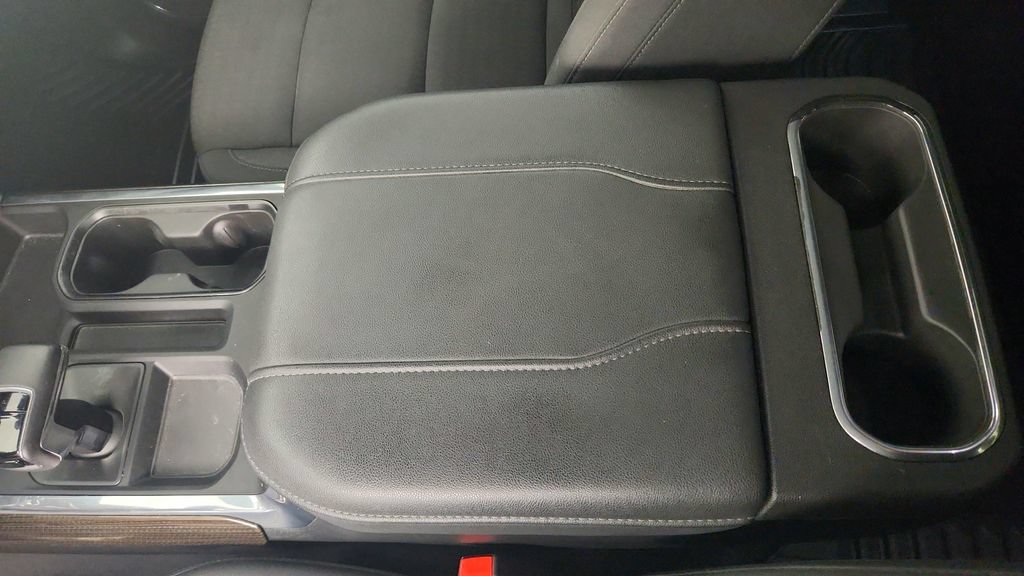 Used 2024 Chevrolet Silverado 1500 LT RWD image 18