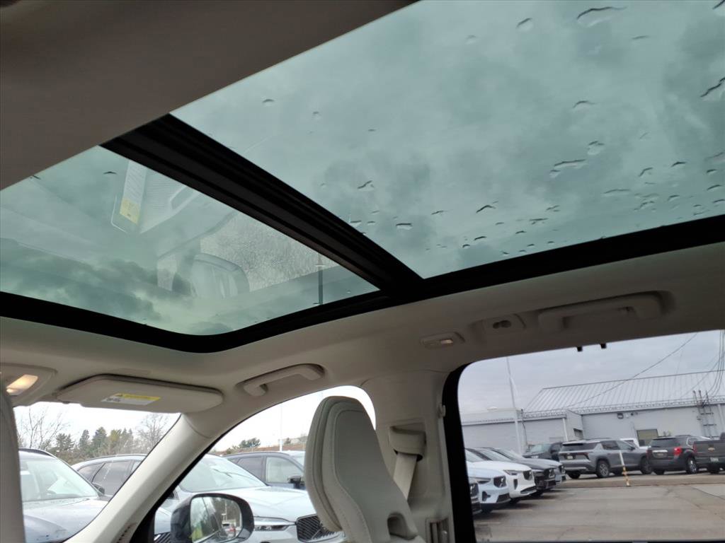 New 2026 Volvo XC90 B6 Ultra w/ Protection Package Premier image 7