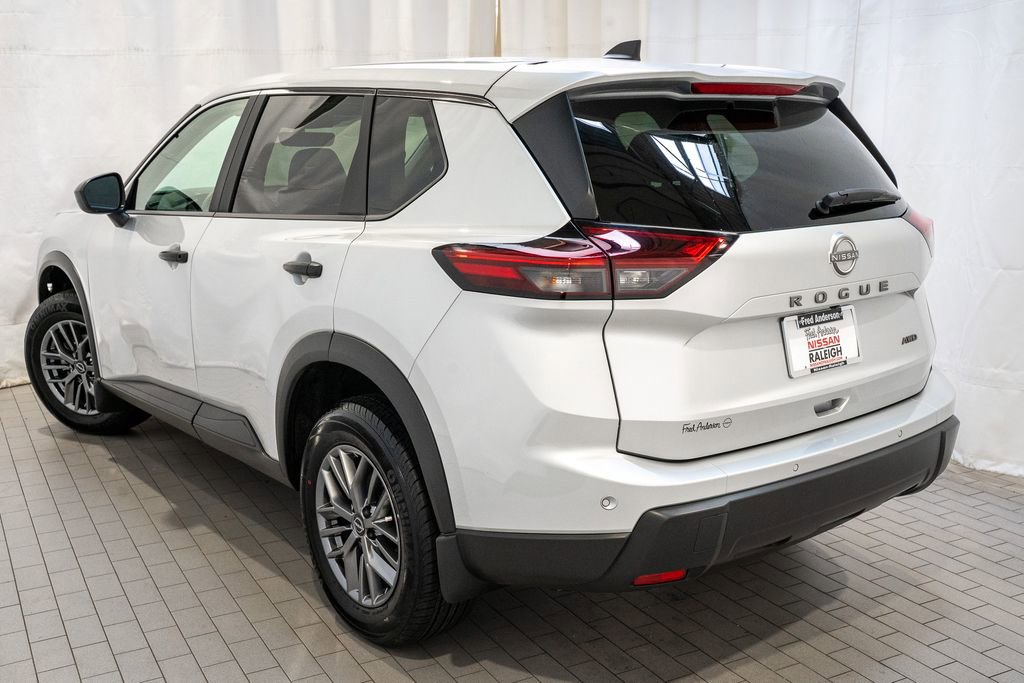 Certified 2024 Nissan Rogue S image 3