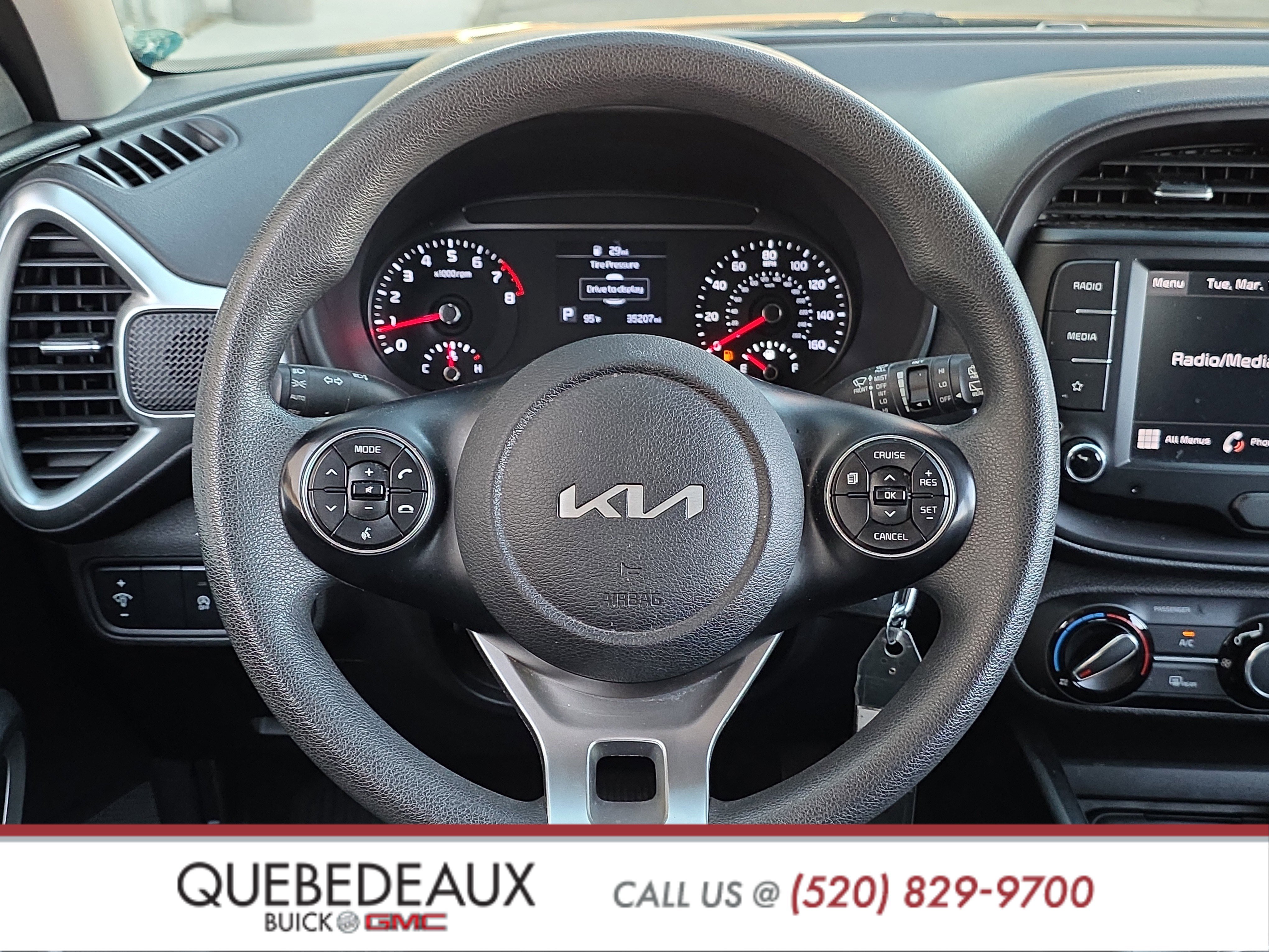 Used 2022 Kia Soul LX image 13