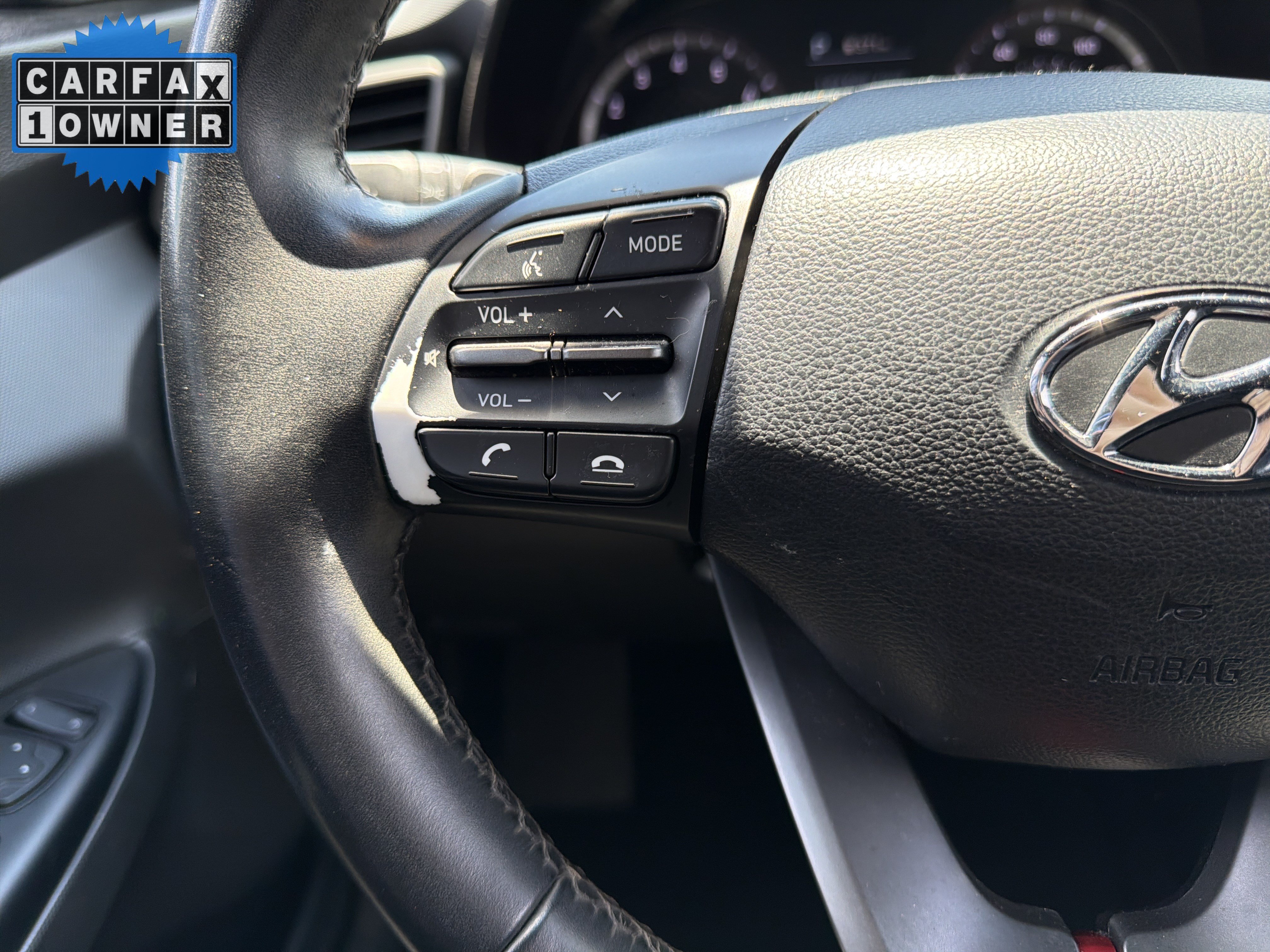Used 2019 Hyundai Veloster 2.0 Premium FWD image 19