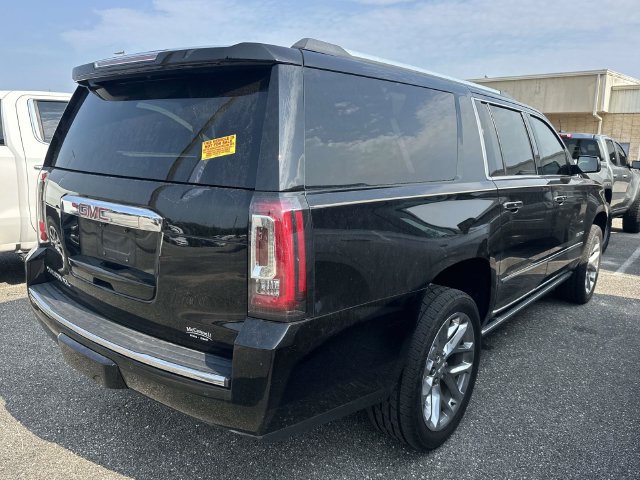 Used 2018 GMC Yukon XL Denali w/ Open Road Package RWD image 16