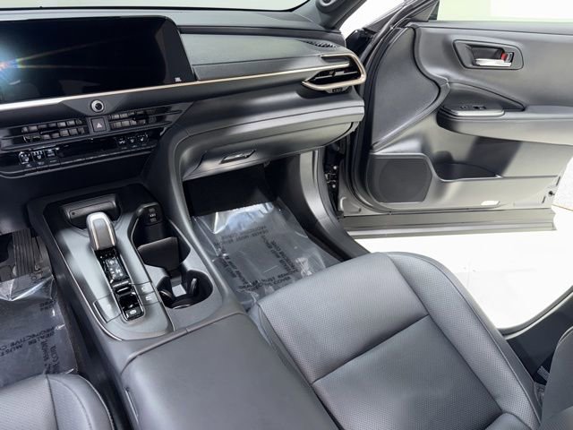 Used 2023 Toyota Crown Limited AWD/4WD image 24