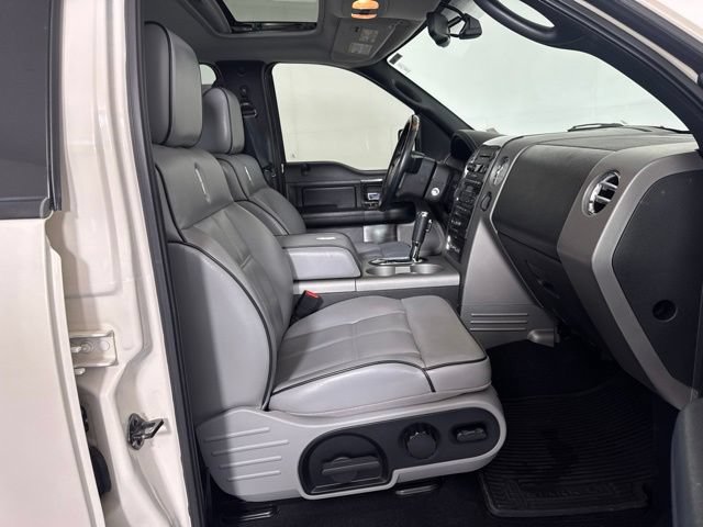 Used 2007 Lincoln Mark LT 4x4 image 4
