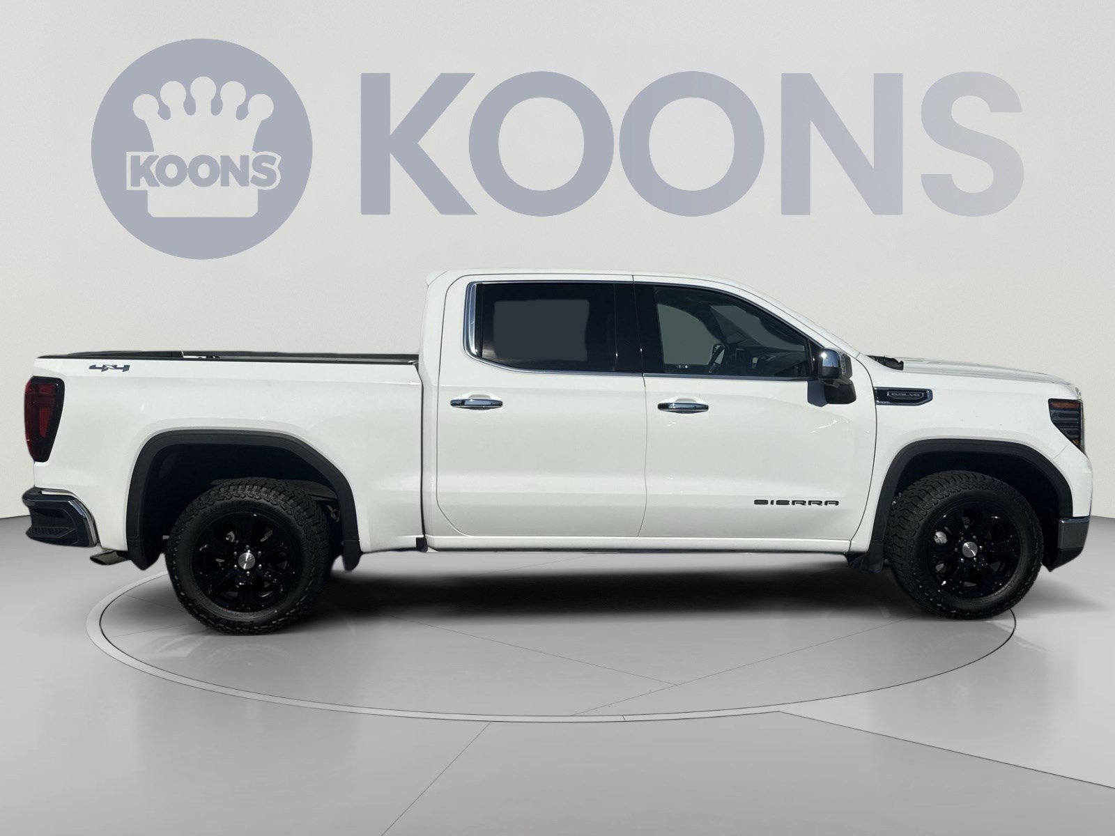 Used 2025 GMC Sierra 1500 SLT AWD/4WD image 8