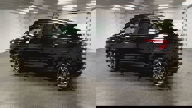 Certified 2025 Chevrolet Trax LT w/ LT Convenience Package image 6