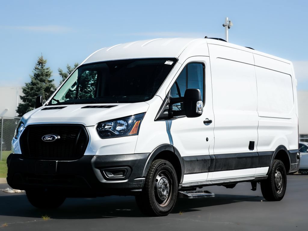 Used 2025 Ford Transit 250 148 Medium Roof RWD image 3