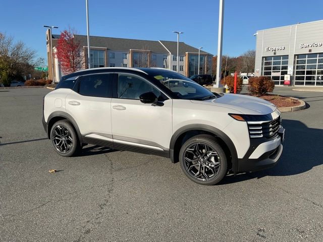 New 2026 Nissan Kicks SR