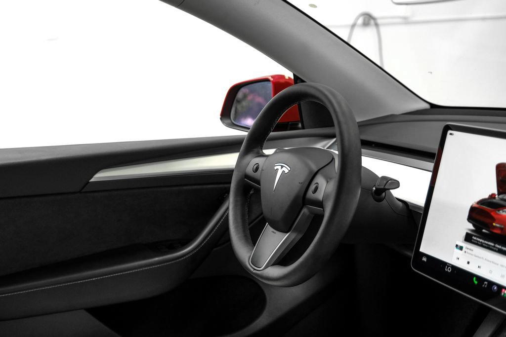 Used 2023 Tesla Model Y AWD image 15