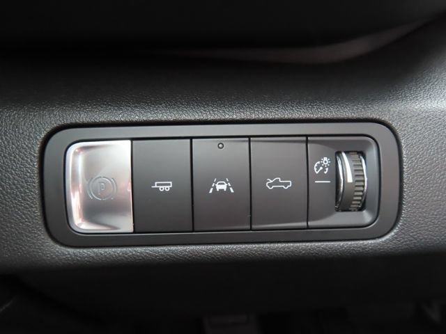 Used 2025 Chevrolet Silverado EV W/T AWD/4WD image 34