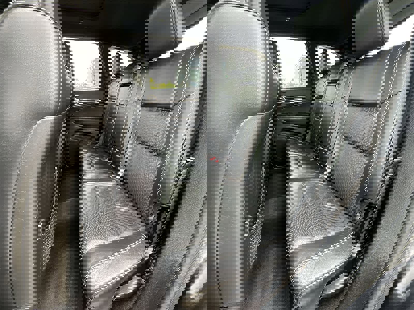 Used 2017 Jeep Grand Cherokee Overland w/ Jeep Active Safety Group image 20