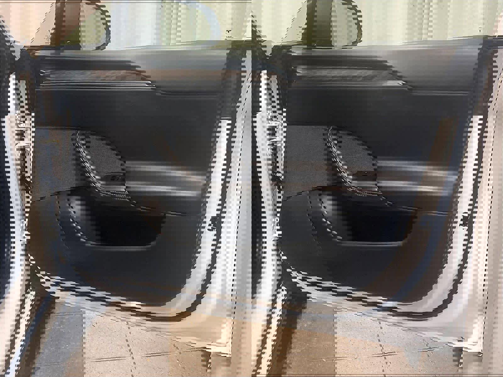 Used 2022 Tesla Model S image 12