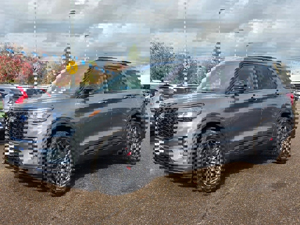 New 2026 Ford Explorer ST-Line w/ ST-Line Street Pack image 1