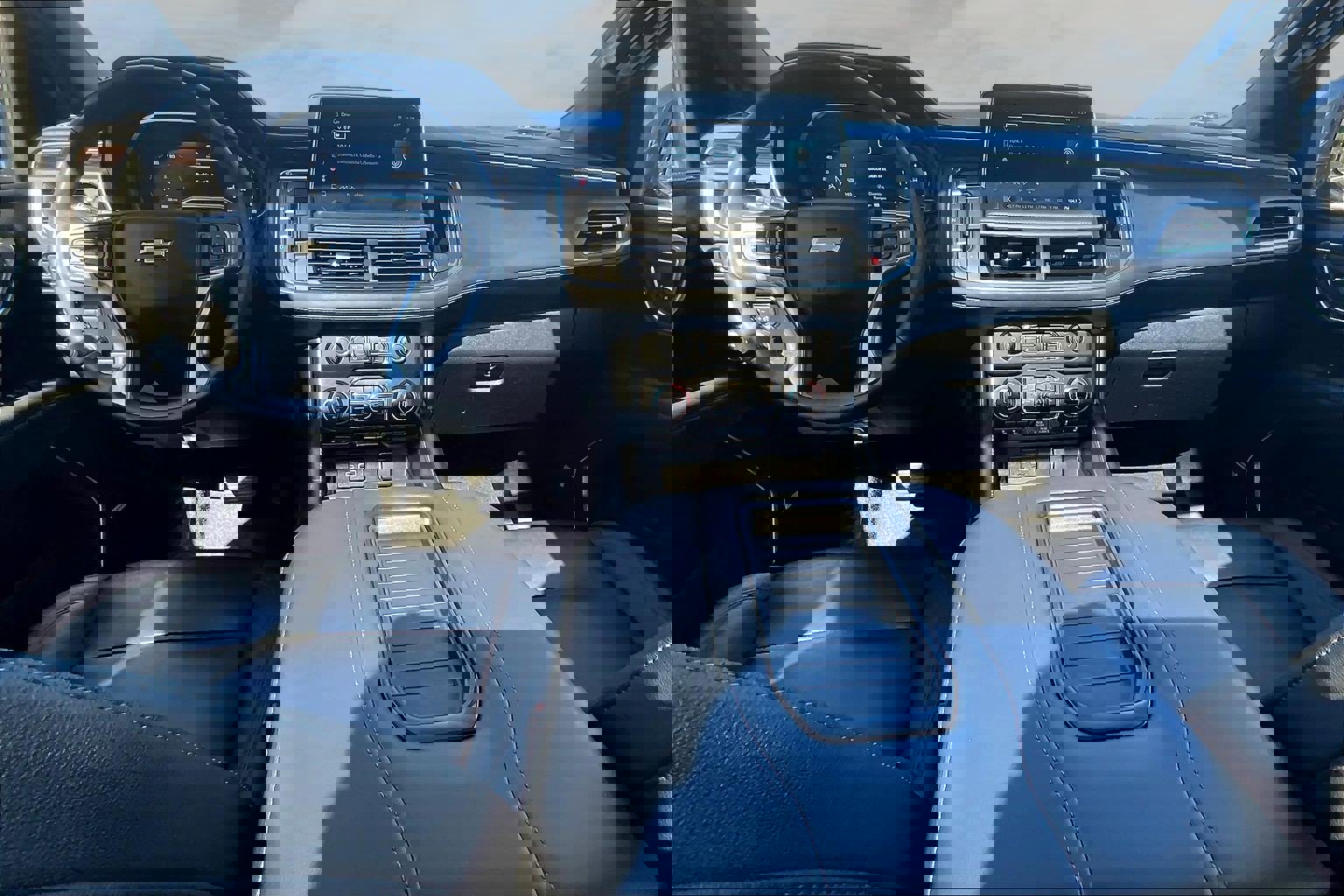 Used 2023 Chevrolet Tahoe LT w/ LT Signature Plus Package image 7