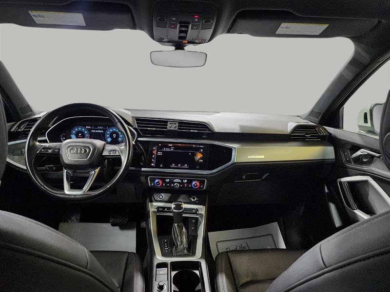 Used 2023 Audi Q3 2.0T Premium image 17