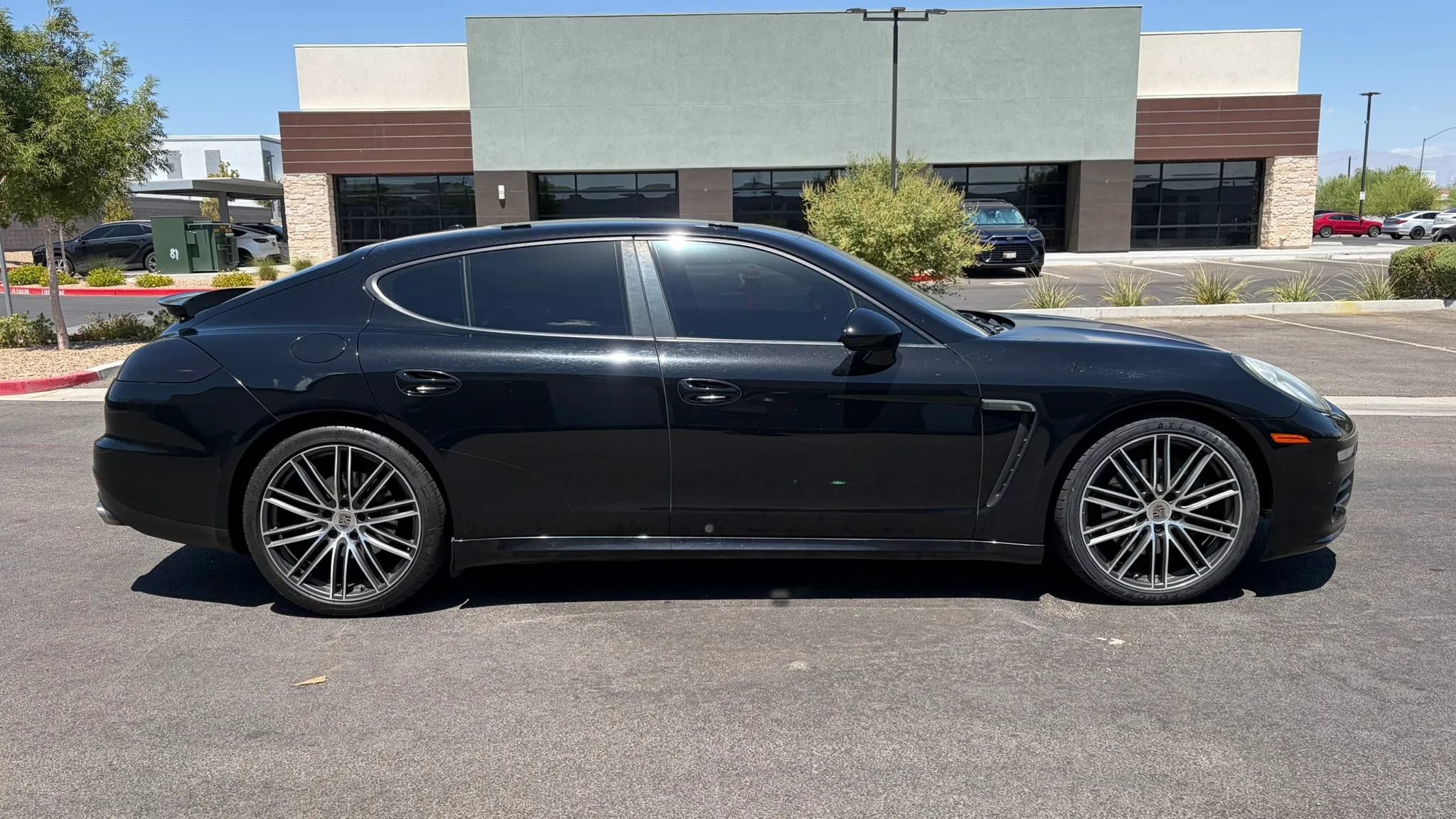 Used 2015 Porsche Panamera 4 AWD/4WD image 6