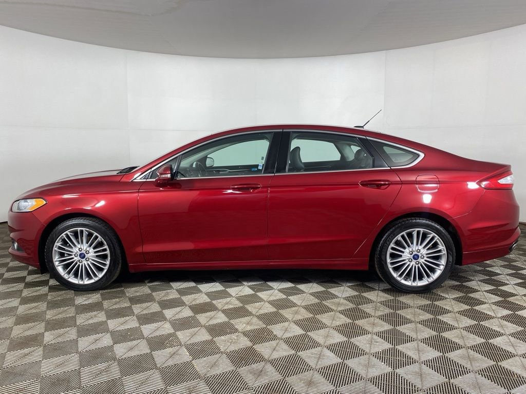Used 2016 Ford Fusion SE w/ Equipment Group 202A image 21