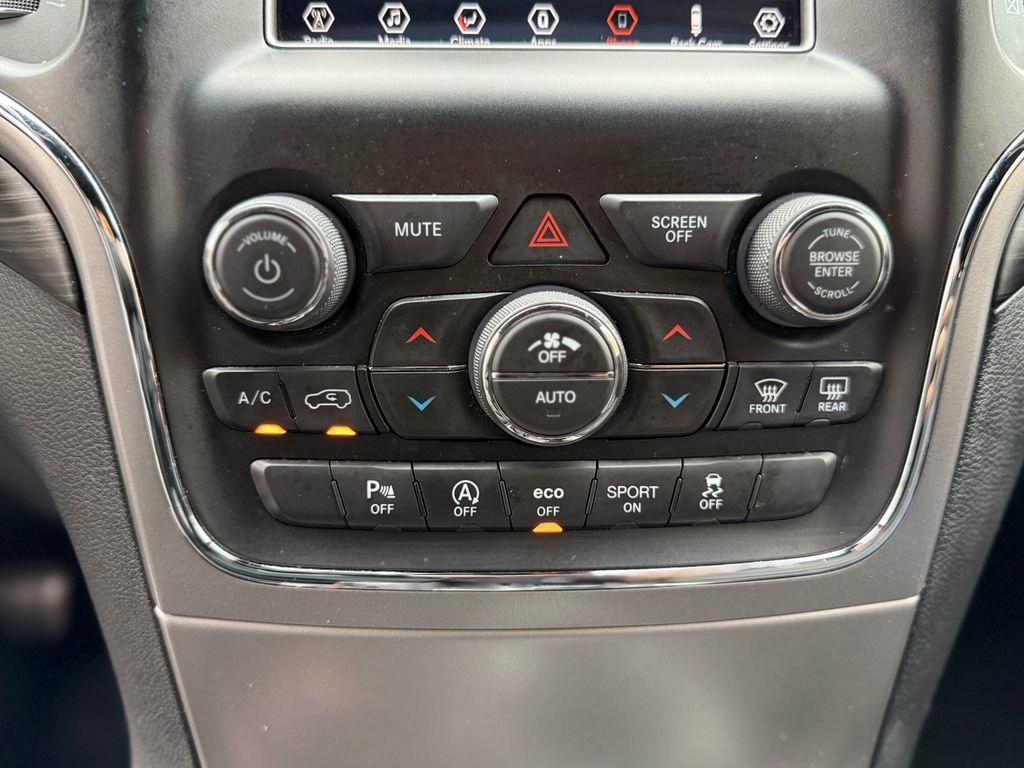 Used 2020 Jeep Grand Cherokee Laredo AWD/4WD image 25