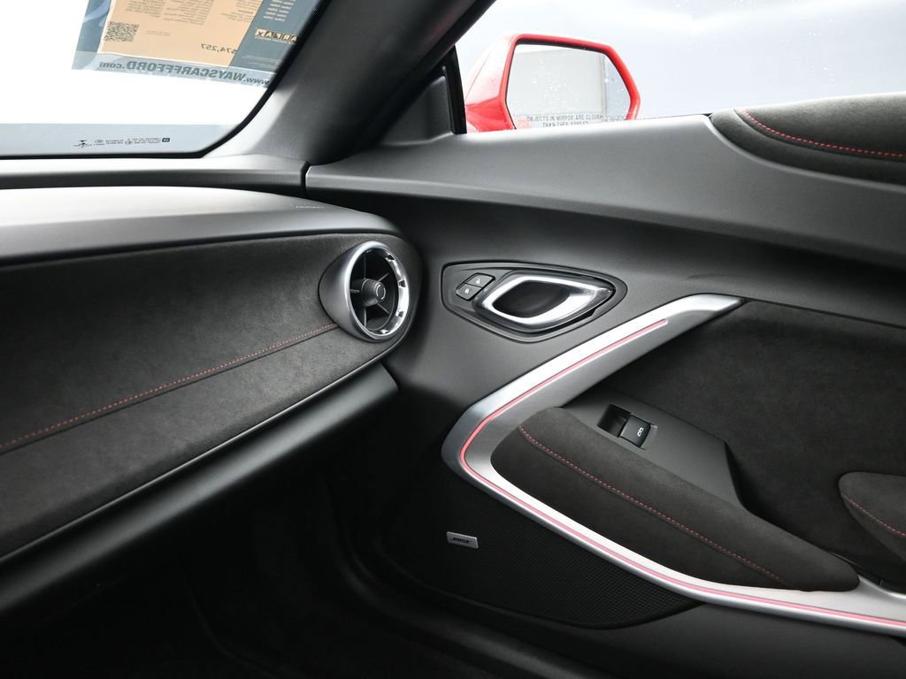 Used 2017 Chevrolet Camaro ZL1 image 17