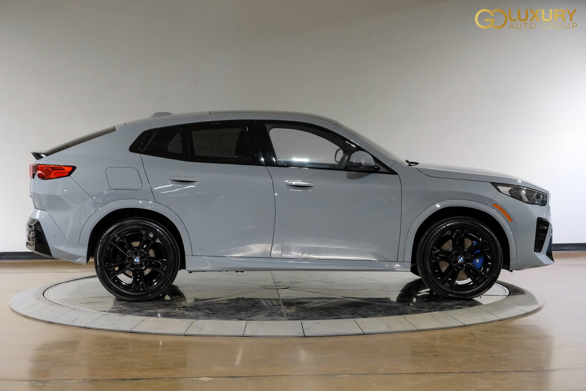 Used 2025 BMW X2 xDrive28i image 9