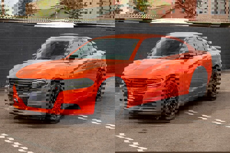 Used 2017 Dodge Charger SE w/ Blacktop Package image 1