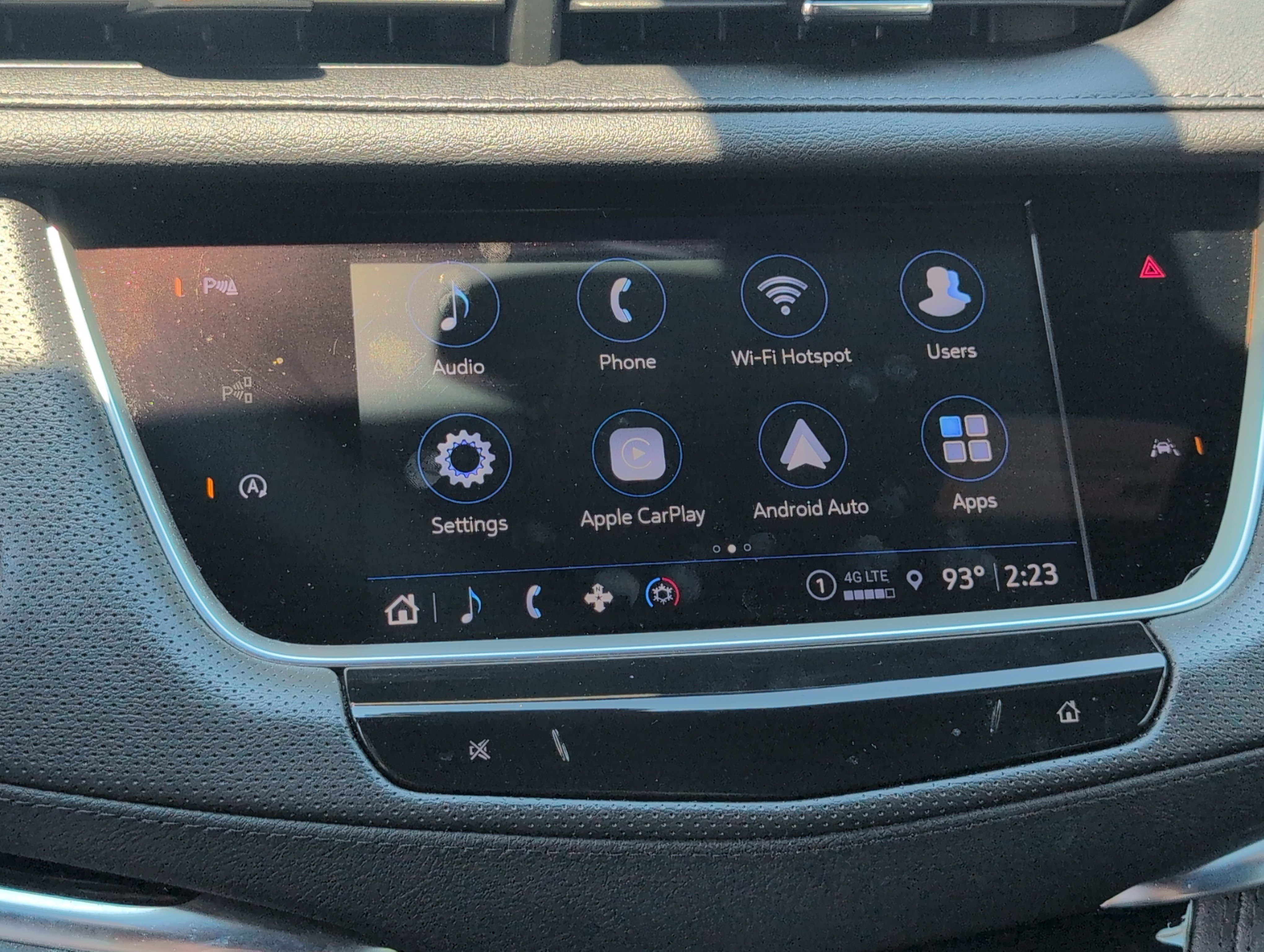 Certified 2024 Cadillac XT6 Luxury w/ LPO, Floor Liner Package AWD/4WD image 20