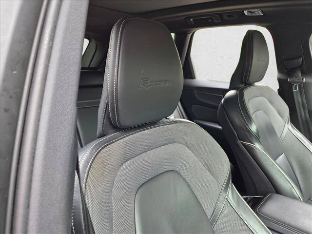 Used 2020 Volvo XC60 T5 R-Design w/ Protection Package Premier FWD image 15
