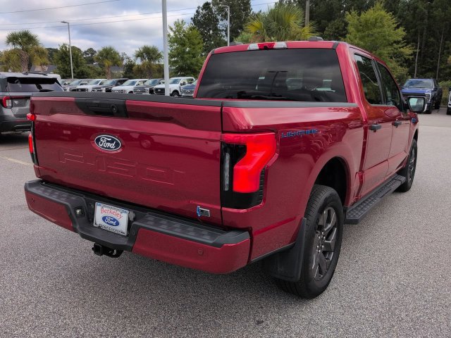 Used 2024 Ford F150 Lightning XLT AWD/4WD image 4