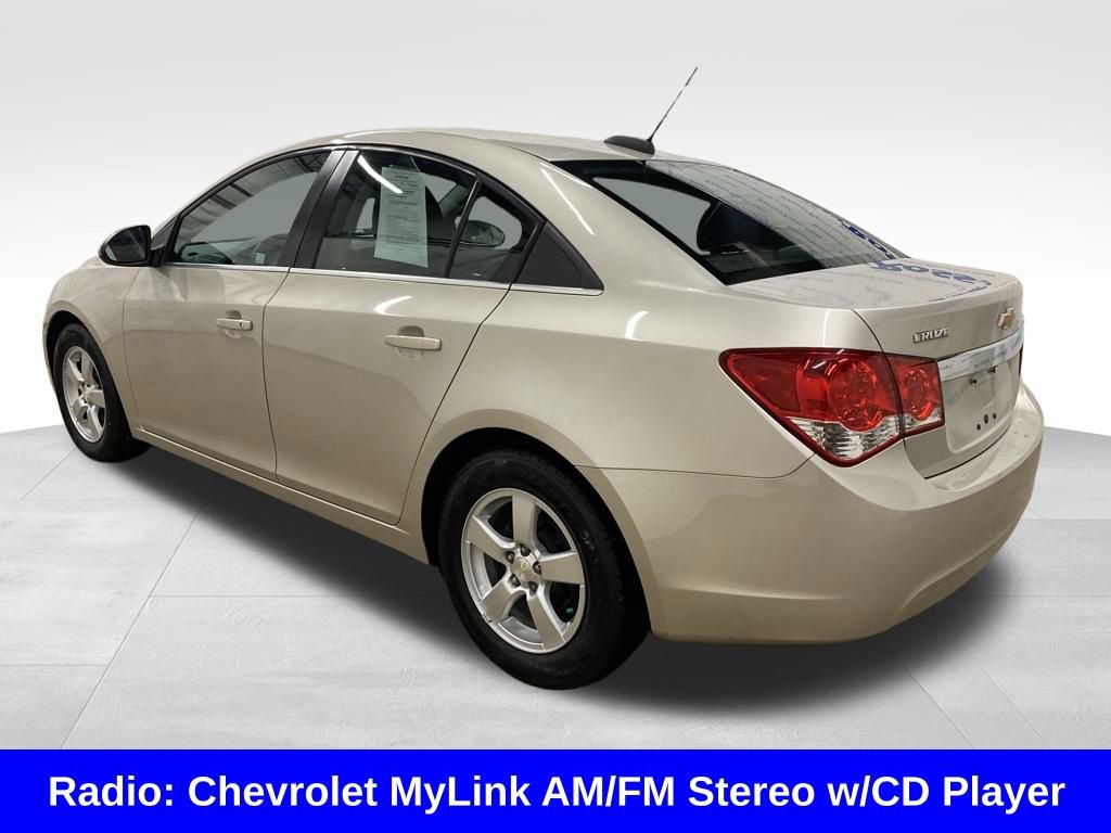 Used 2016 Chevrolet Cruze LT w/ Technology Package image 6