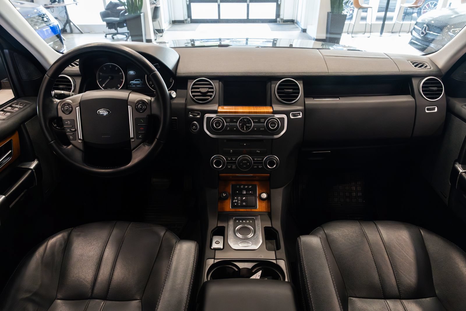 Used 2014 Land Rover LR4 HSE AWD/4WD image 7