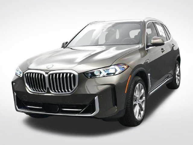 New 2026 BMW X5 xDrive50e w/ Climate Comfort Package AWD/4WD image 9