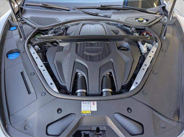 Used 2022 Porsche Panamera image 24