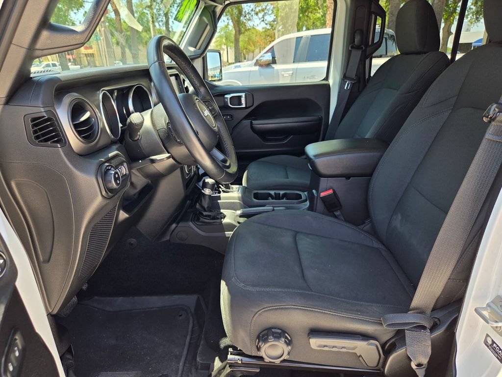Used 2021 Jeep Gladiator Sport AWD/4WD image 15