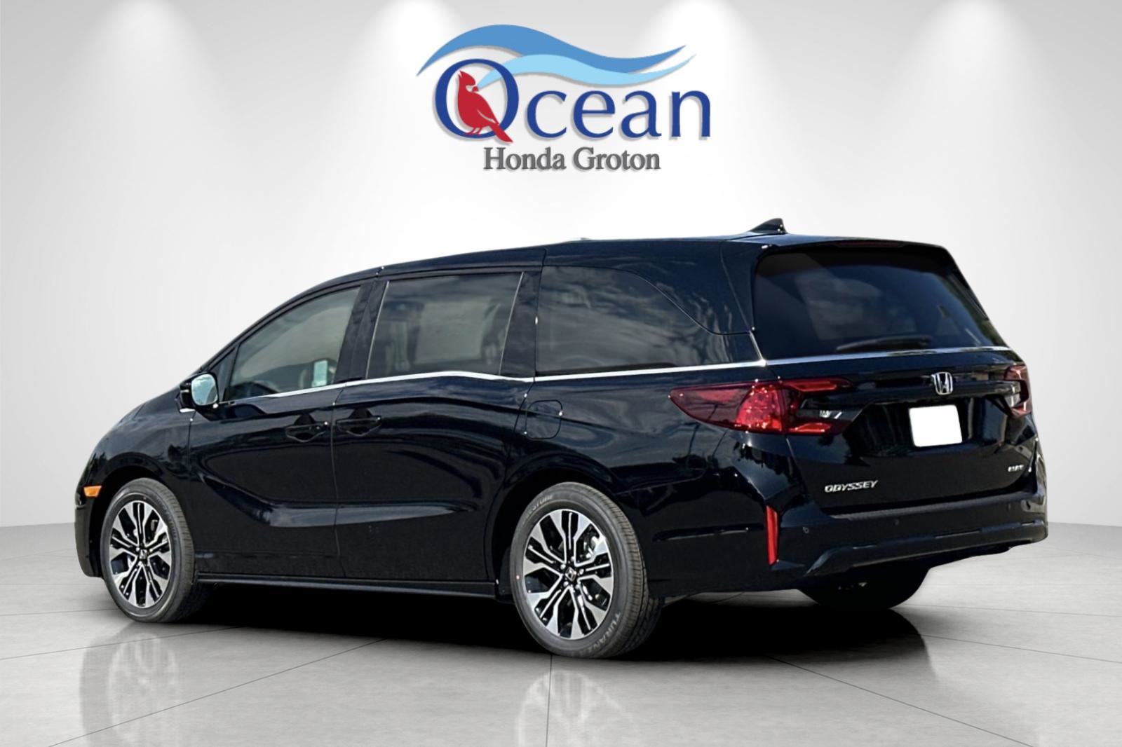 New 2026 Honda Odyssey Elite image 3
