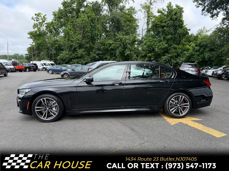 Used 2022 BMW 750Li xDrive AWD/4WD image 3