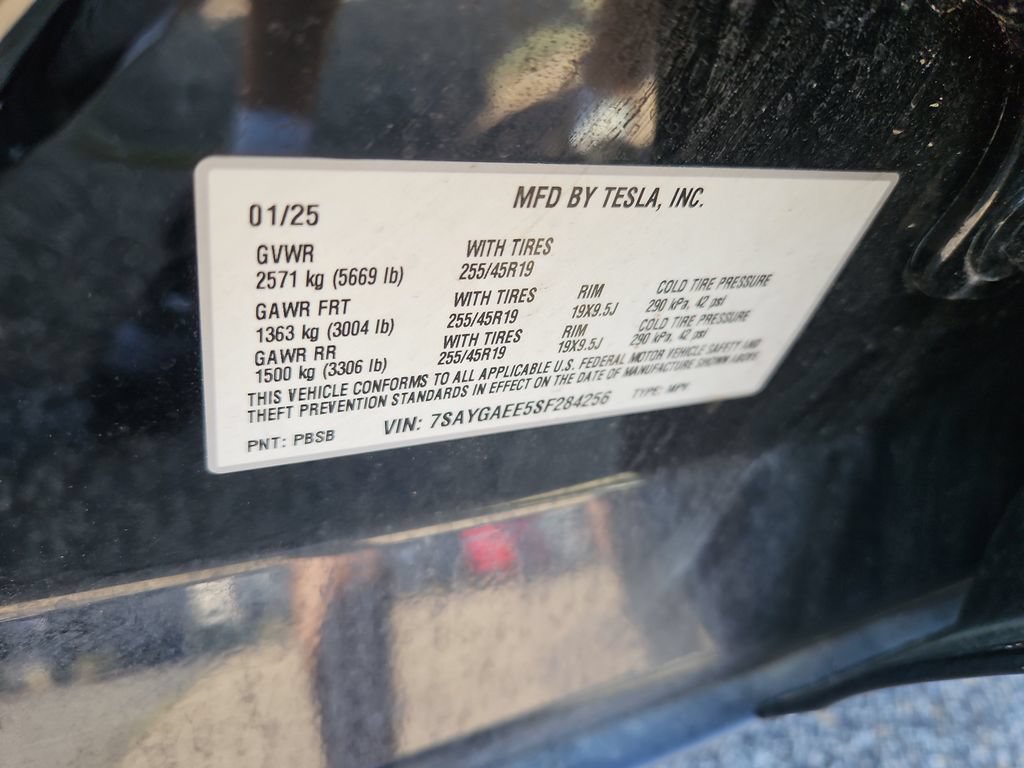 Used 2025 Tesla Model Y Long Range AWD/4WD image 8